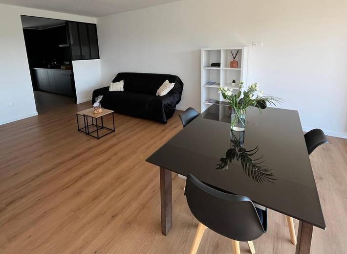 Gîte pour 4 personnes, avec jardin et terrasse à Noyal-Pontivy