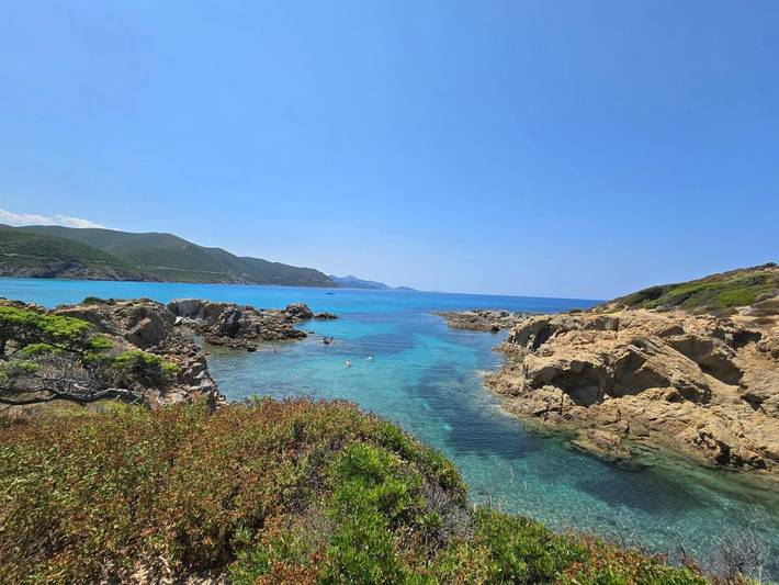 Location de vacances pour 5 personnes, avec vue ainsi que jardin et piscine à Moltifao - 2