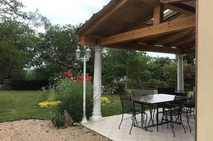 Location de vacances pour 6 personnes, avec jardin et balcon, animaux acceptés à Neuf-Église