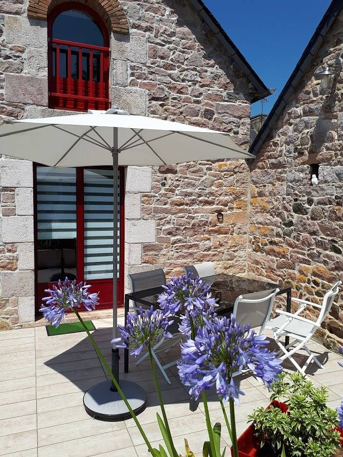Gîte pour 4 personnes, avec jardin et terrasse à Erquy