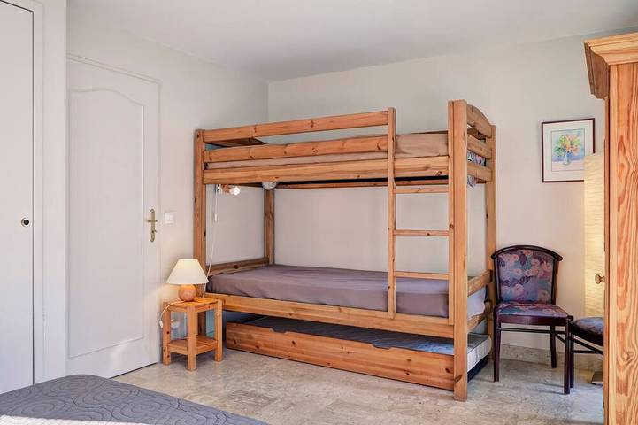 Gîte pour 6 personnes, avec balcon, animaux acceptés dans Casino De Brides Les Bains - 3