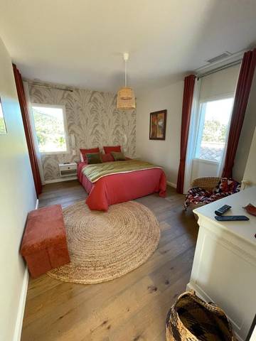 Chambre d’hôte pour 2 personnes, avec terrasse ainsi que jardin et vue à La Boissière