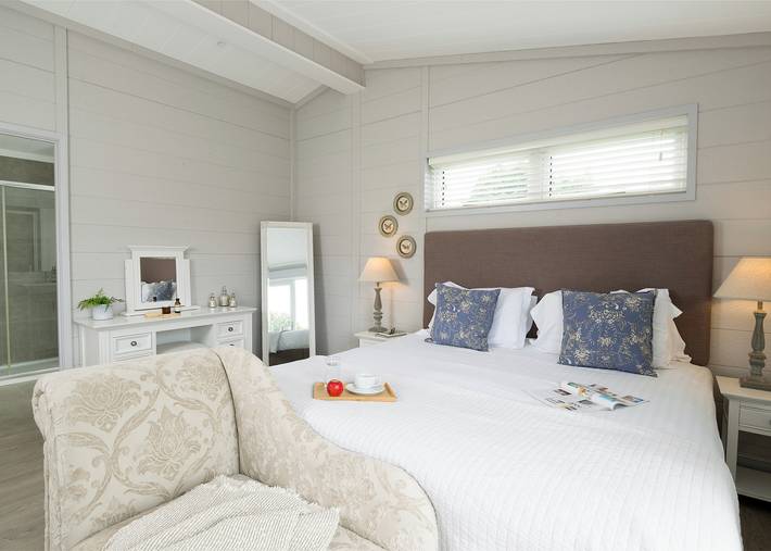 Elite Spa Lodge 2 in Greenham, Berkshire
