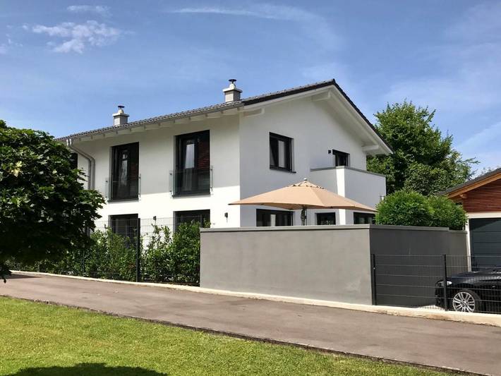 Ferienhaus für 8 Personen, mit Balkon und Terrasse sowie Garten und Ausblick in Eurasburg