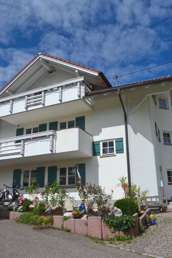 Ferienwohnung für 8 Personen, mit Ausblick und Garten in Wertach - 3