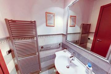 Agriturismo per 4 Persone in Comune di Tavernola Bergamasca, Prealpi Bergamasche Orientali, Foto 3