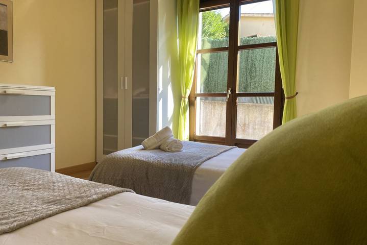 Entire apartment, Holiday apartment for 6 people in Cudillero, Costa Verde (Spain)
