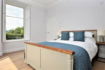 Villa for 4 Guests in Argyll & Bute, Scotland, Picture 1