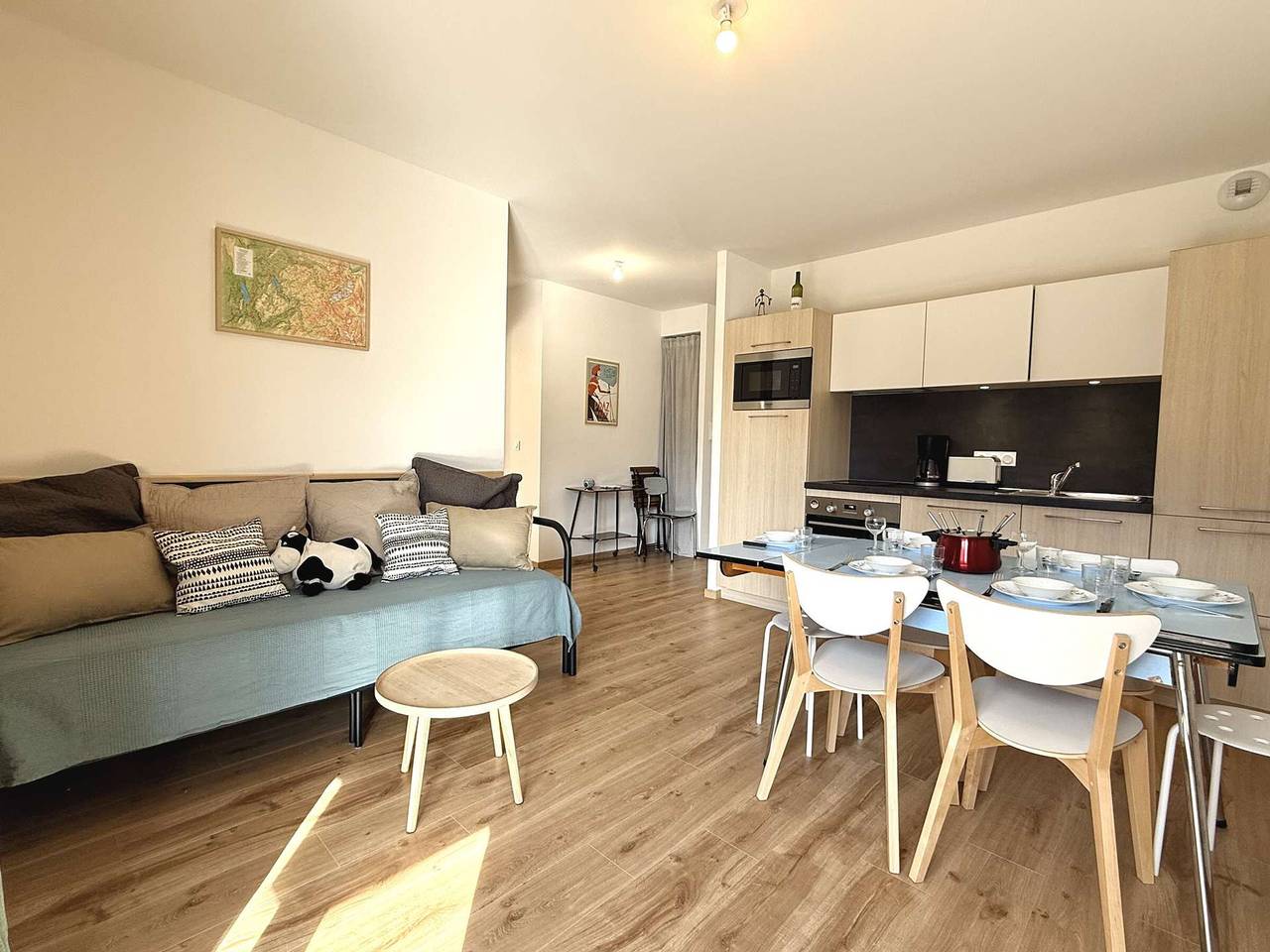 Appartement entier, Appartement chaleureux à Praz-sur-Arly avec parking et balcon, proche des pistes, pour 6 personnes in Praz-sur-Arly, Pays du Mont-Blanc