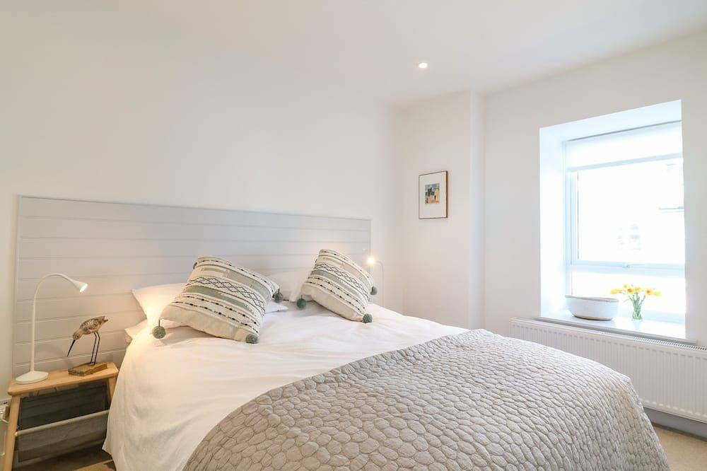 Sea Point, family friendly, luxury holiday cottage in Exmouth in Exmouth, Devon