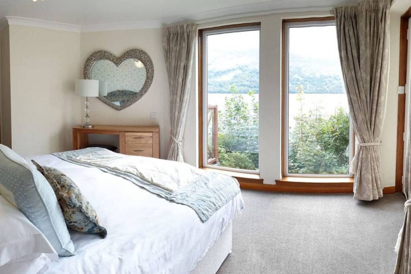 Loch Rannoch Highland Club, Lochside Lodge 04 in Perthshire