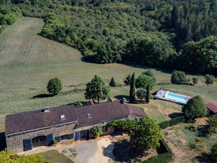 Location de vacances pour 6 personnes, avec Jardin et Piscine à Sauveterre-la-Lémance