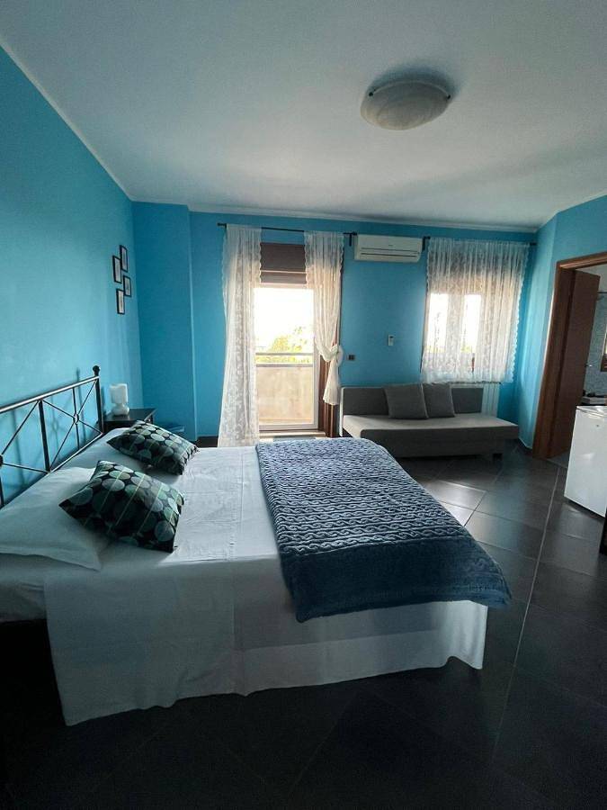 Double Room with Private Bathroom in Mascalucia, Catania e dintorni