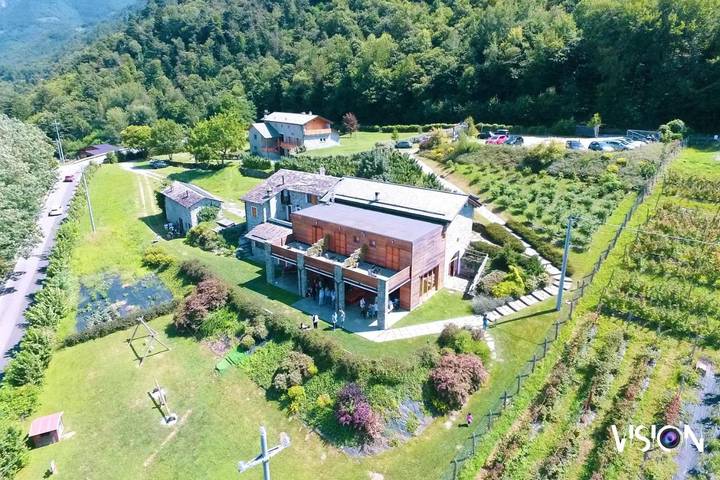 Chambre d’amis pour 5 personnes, avec vue ainsi que terrasse et jardin