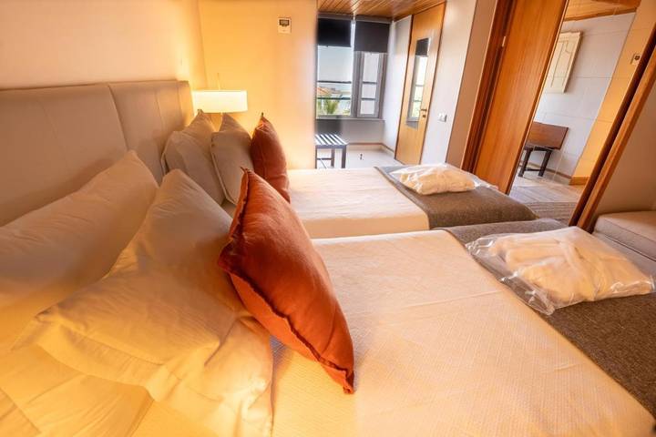 Hôtel pour 3 personnes, avec jardin et piscine dans Paço de Arcos - 2