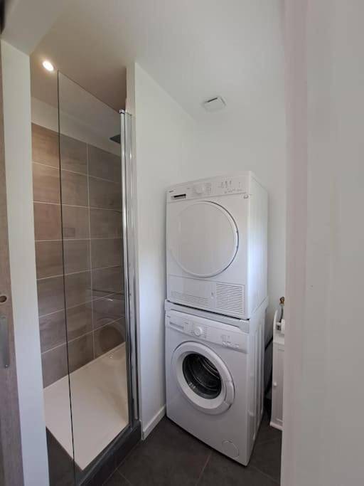Gîte pour 4 personnes, avec Terrasse à Pleuven - 3