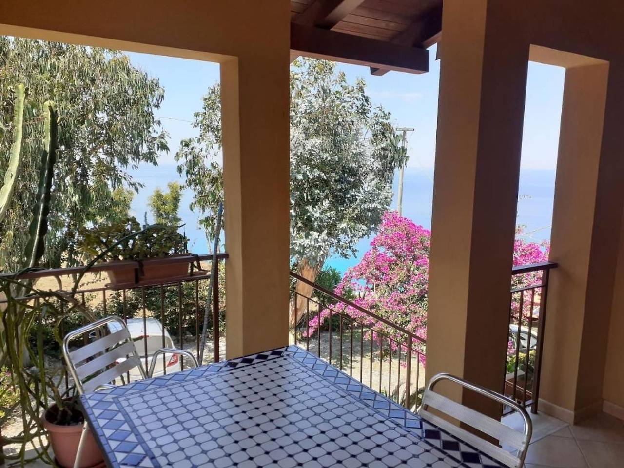 Appartement entier, Appartement en bord de mer - À seulement 100 mètres de la plage in Zambrone, Province de Vibo Valentia