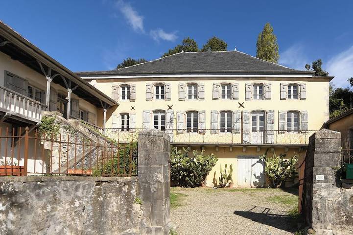 Location de vacances pour 14 personnes, avec Balcon et Jardin à Came (Pyrénées-Atlantiques)