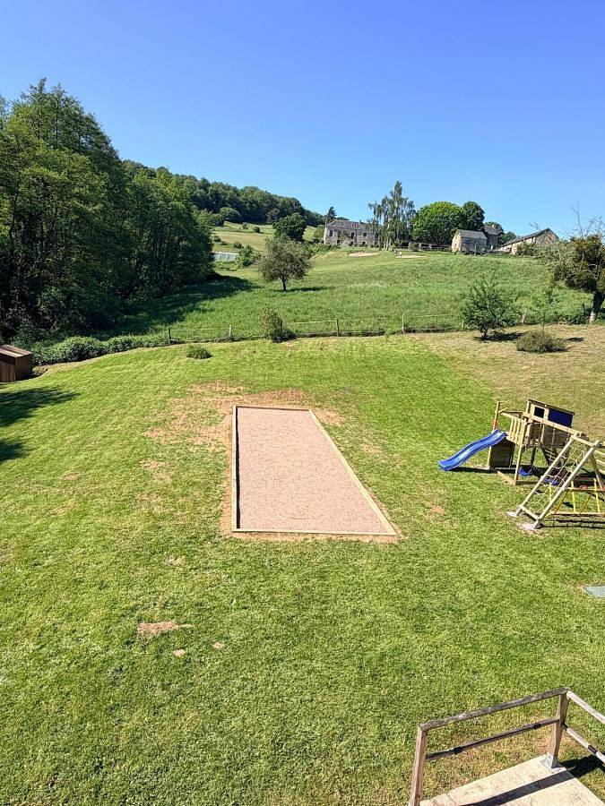 Location de vacances pour 12 personnes, avec vue et jardin, animaux acceptés à Clécy - 3