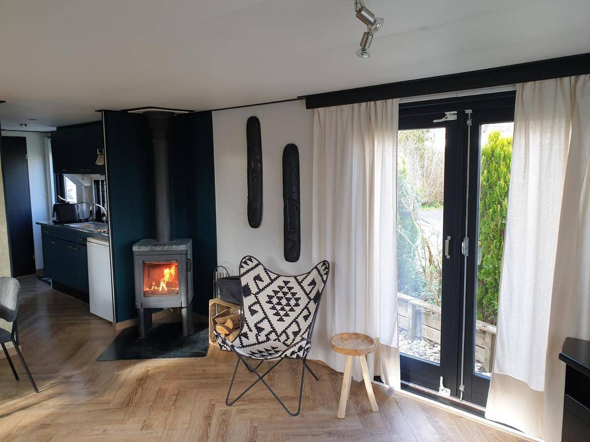 Vintage chalet Fereale Ii in Nationaal Park De Alde Feanen