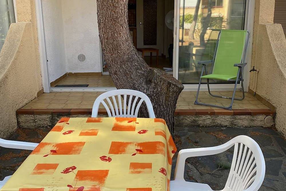 Ganze Wohnung, Komfortables Studio-Apartment - 4 Betten, ruhige Lage, nahe Strand und Geschäfte, Privater Parkplatz in La Franqui, Leucate
