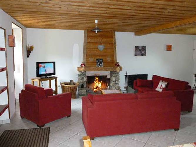 Gîte pour 8 personnes, avec jardin à Theys - 4