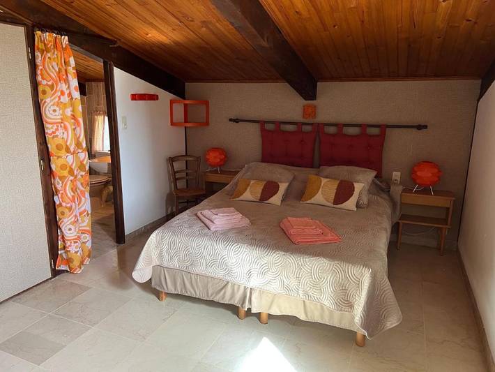 Location de vacances pour 9 personnes, avec vue et jardin à Caumont-sur-Durance - 3