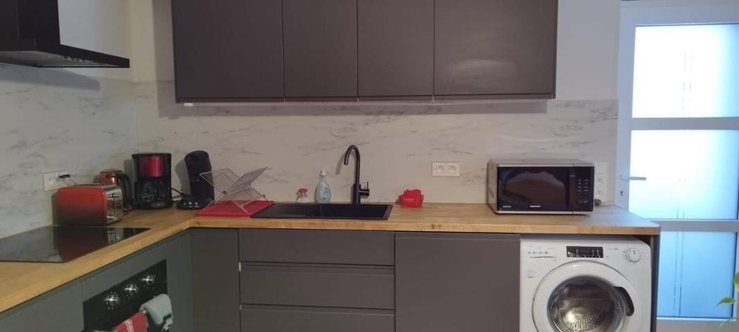 Location de vacances pour 8 personnes, avec vue et jardin à Barbey-Seroux - 3