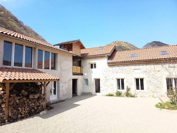 Location de vacances pour 15 personnes, avec jardin et vue dans Bertren