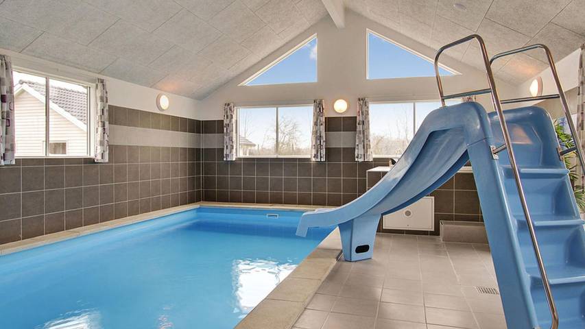 Ferienhaus für 24 Personen, mit Terrasse und Garten sowie Sauna in Olpenitz - 2