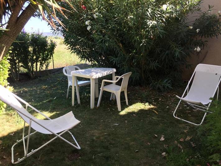 Gîte pour 2 personnes, avec piscine et vue ainsi que jardin et terrasse à Coursan - 3