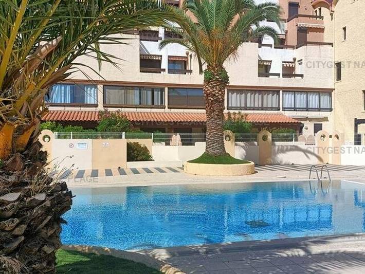 Gîte pour 4 personnes, avec piscine et balcon dans Port de Gruissan