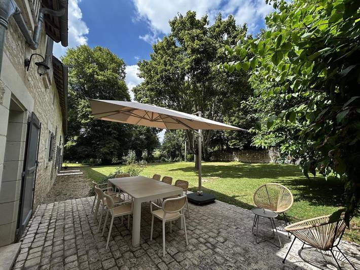 Location de vacances pour 9 personnes à Lésigny (Vienne)