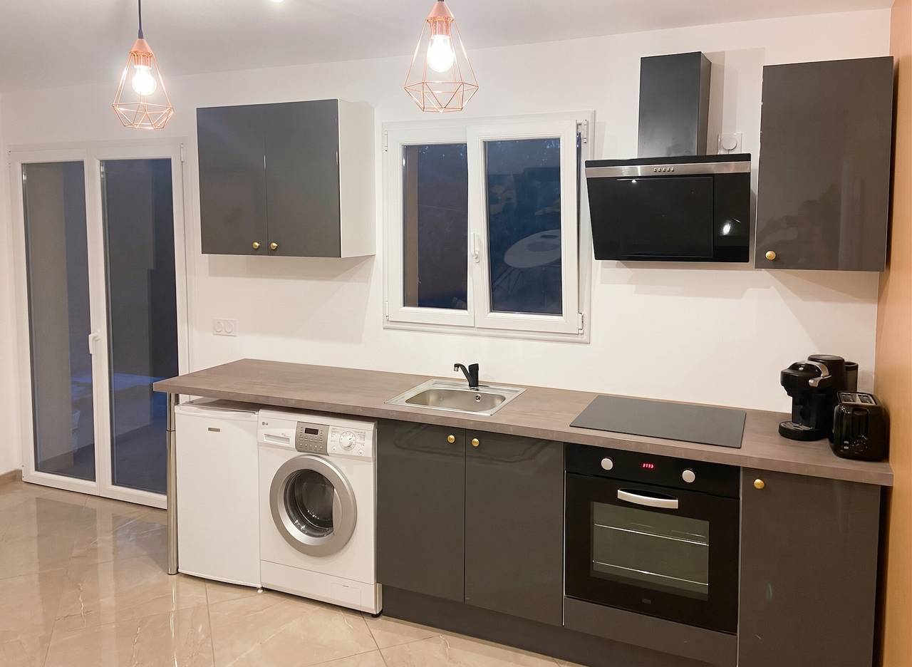 Appartement entier, Appartement spacieux et cosy à Drap, 65 m², jardin in Drap, Côte méditerranéenne (France)