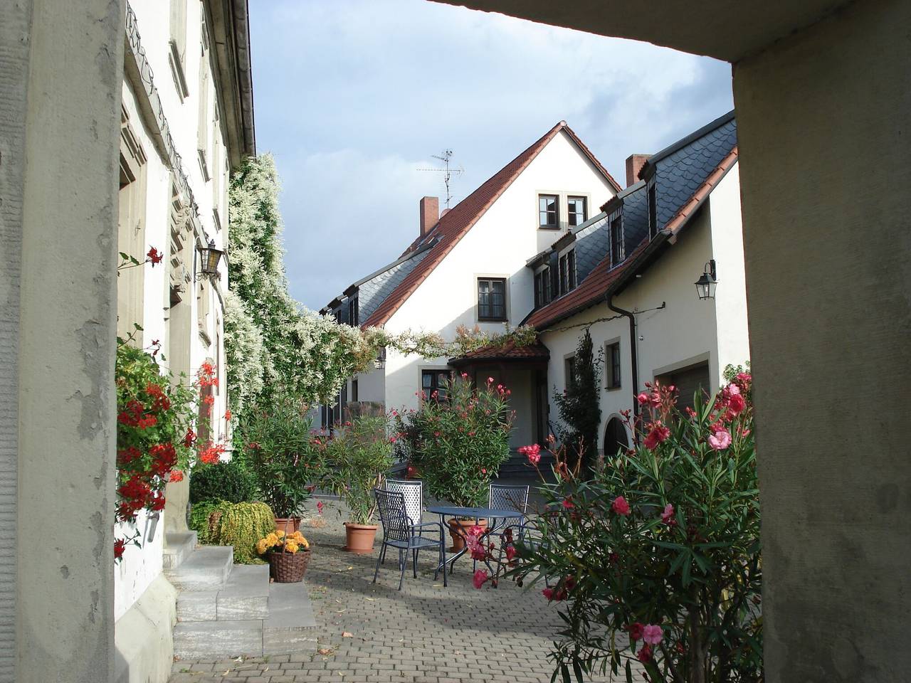 Gasthof-Hotel "Zur Schwane" - Einzelzimmer in Abtswind, Fränkisches Weinland