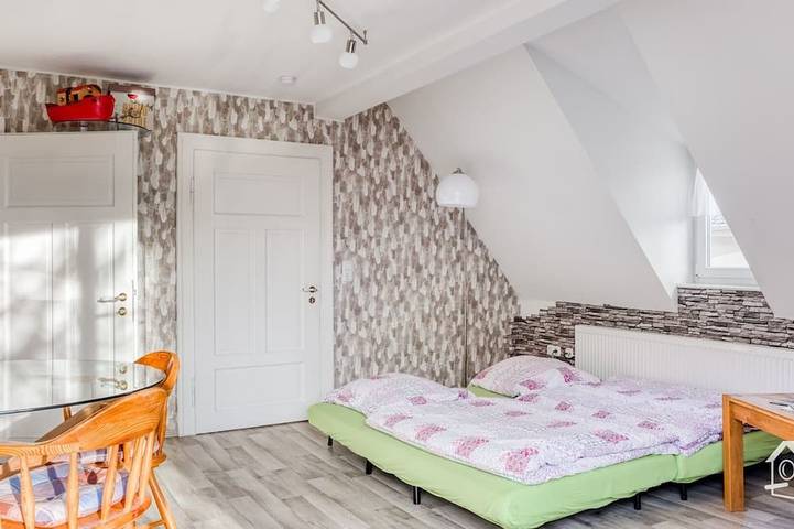 Ganze Wohnung, Kleine aber feine Ferienwohnung für max. 4Personen in Stadtlauringen, Rhön-Bayern