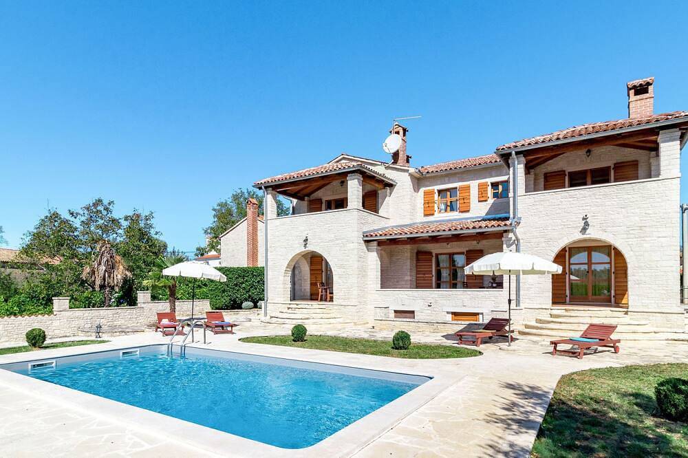 Appartamento vacanze a Parenzo (Grad) a partire da 113€ a notte