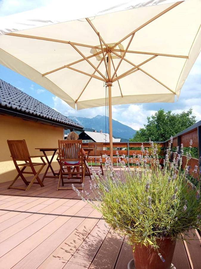 Ferienwohnung für 5 Personen, mit Ausblick und Garten