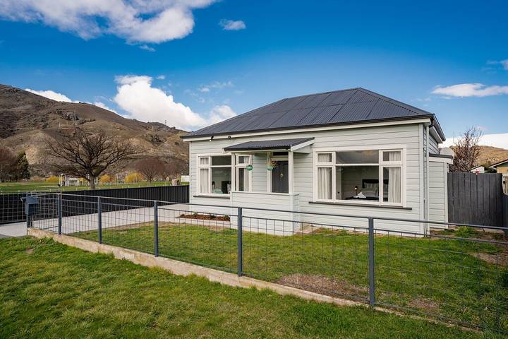 Holiday home for 6 people, with garden in Cromwell