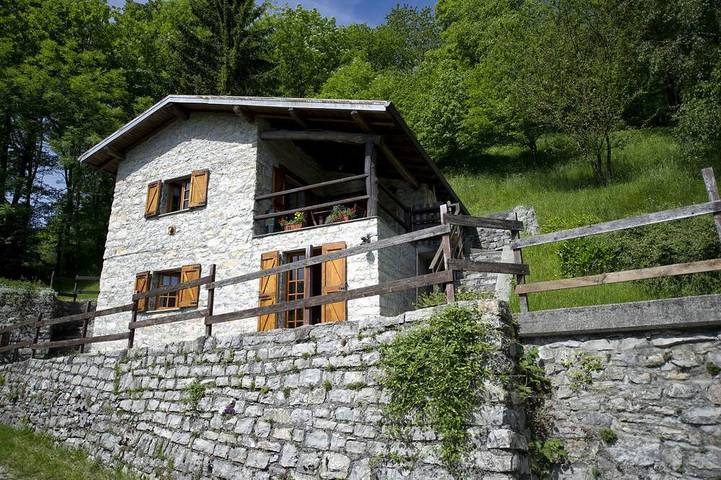 Gîte pour 4 personnes, avec Balcon et Jardin
