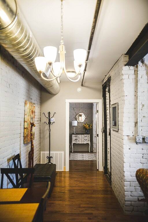 Ganze Wohnung, Schöne Loft in erstklassige Lage in der Innenstadt Lynchburg! Lebensmittel, Park und den Fluss! in Lynchburg, Virginia