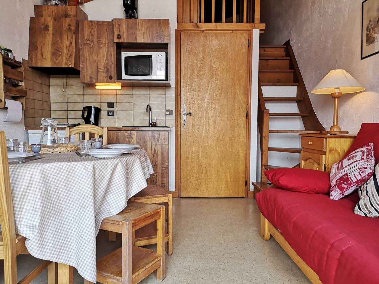 Ganze Wohnung, Studio/Kabine mit Schlafboden - Nahe Pisten, 5 Pers. in Notre-Dame-de-Bellecombe, Albertville und Umgebung