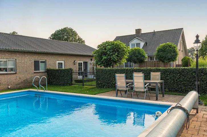 Vakantiewoning voor 2 personen, with Terras and Tuin as well as Zwembad and Uitzicht in Sint Anthonis