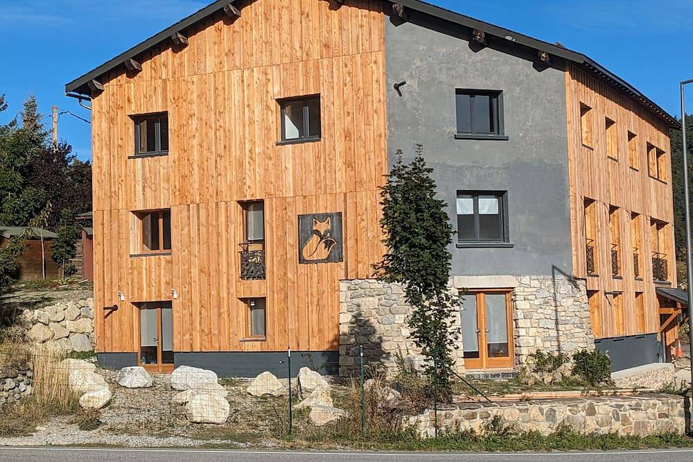 Entire apartment, La Truite Rénovation de Standing Située en Sortie de Village et Vers Les Angles in Formiguères, Parc naturel régional des Pyrénées catalanes