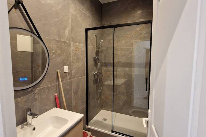 Apartamento entero, Lyon Cité Internationale - Bright apartment, ideal for tourism & business in Caluire-et-Cuire, Lyon region