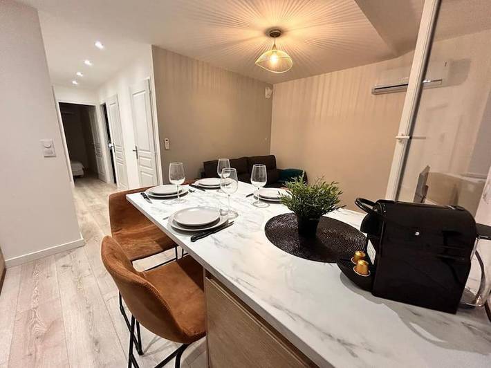 Gîte pour 6 personnes, avec terrasse, animaux acceptés dans Gare De Saint Raphael Valescure