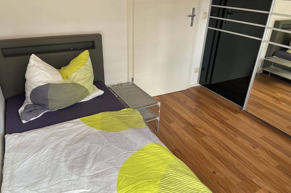 Ganze Wohnung, Charmante Ferienwohnung (80qm) mit zwei Schlafzimmer in Floß, Naturpark Nördlicher Oberpfälzer Wald
