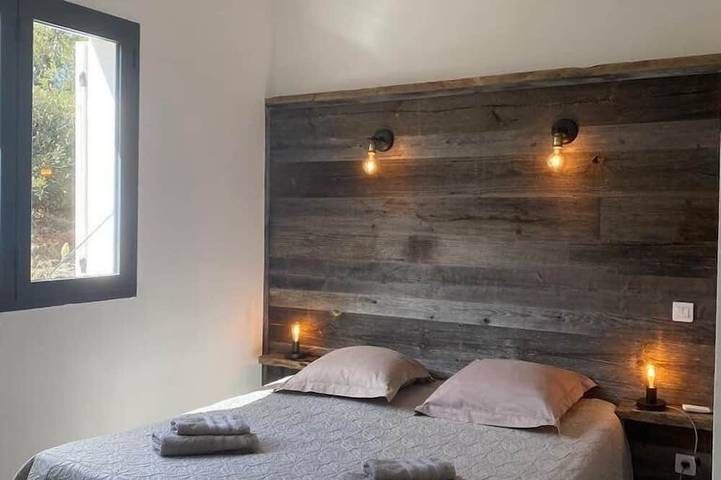 Location de vacances pour 5 personnes, avec jacuzzi ainsi que jardin et terrasse dans Plage de Fautea - 3