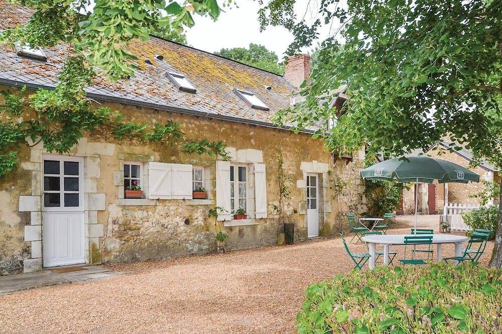 Superbe maison de 5 chambres à Luche. in Luché-Pringé, Sarthe