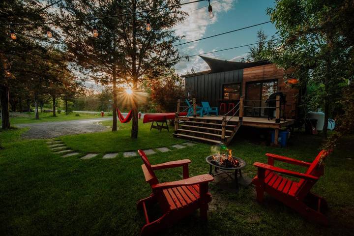 Camping für 2 Personen, mit Seeblick und Ausblick sowie Terrasse in Ontario